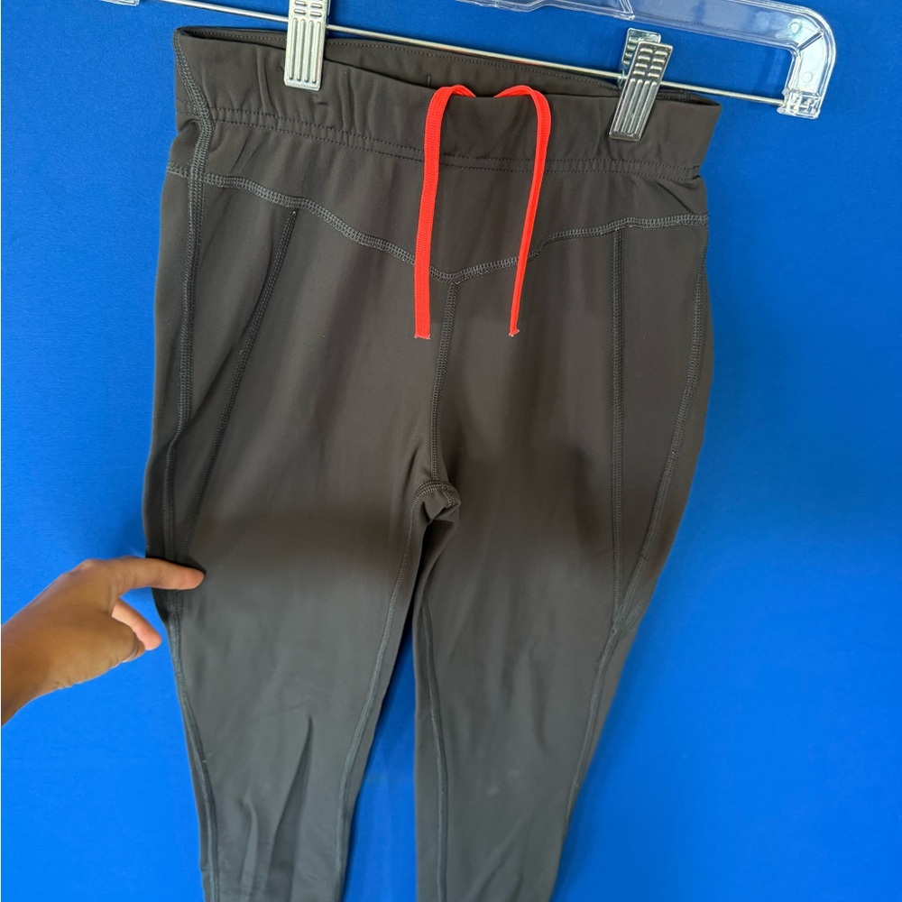 Women's Gray Leggings with Red Drawstring